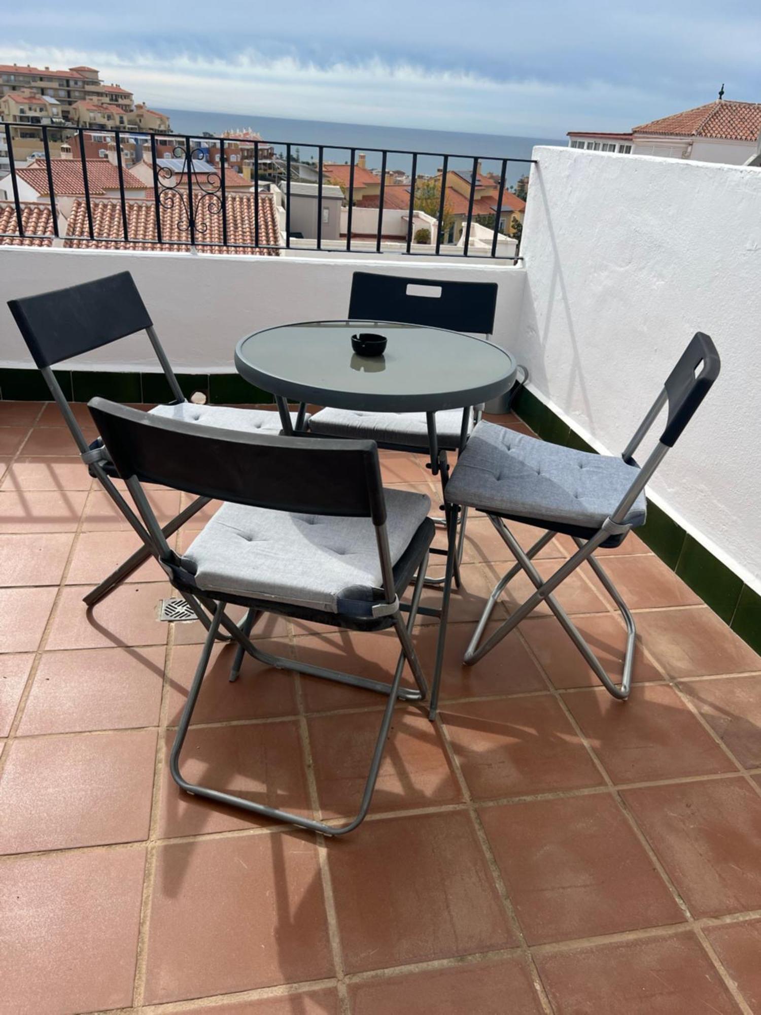 El Atico Con Vistas Al Mediterraneo Parking Y Piscina 6P رينكون ذي لا مْبيكتوري المظهر الخارجي الصورة